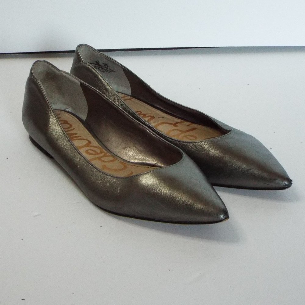 Pre-Owned Sam Edelman Women’s Size 7M Silver / Pewter Pointed Toe Flats